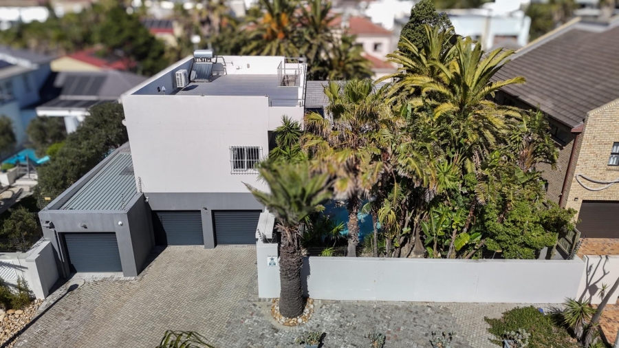 5 Bedroom Property for Sale in Sunset Beach Western Cape